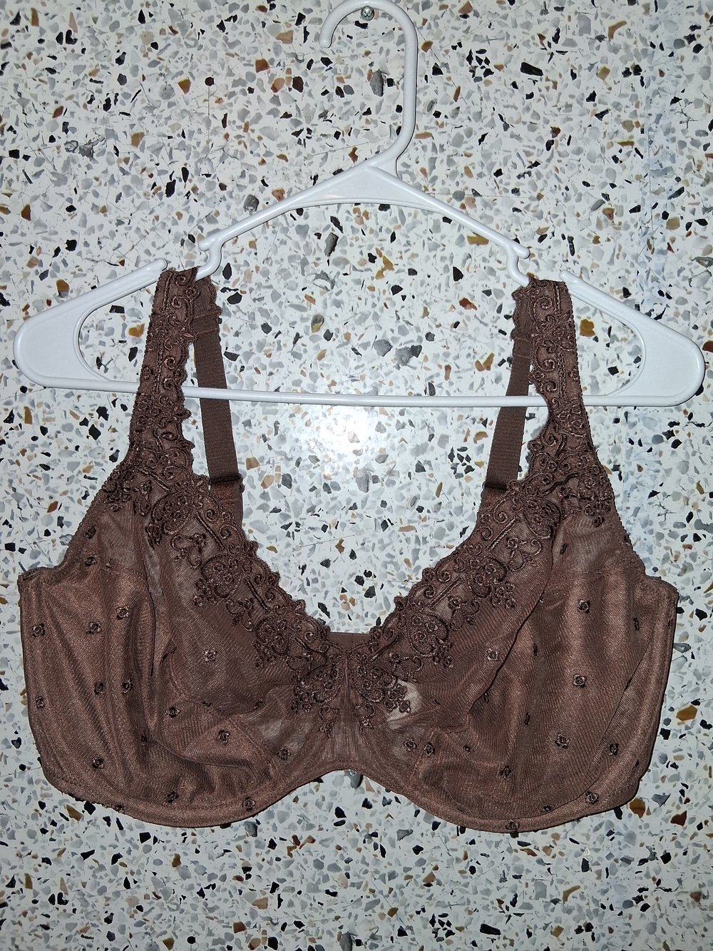 Women's Bali Minimizer Bra Size 40DD Brown No Padding With Wires